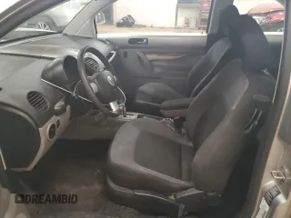 2000 Volkswagen Beetle GLS с VIN 3VWCA21C6YM444567, выставлен на аукционе Copart как лот 58412075 с пробегом 186 451 миль миль и Списание • Salvage title. История ставок и продаж доступна на DreamBid. Изображение 7.