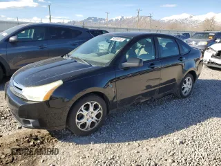 2009 Ford Focus SES with VIN 1FAHP36N39W219084, listed as a Copart auction lot 50390915 with 0 mi miles and Salvage Title. Bid and sale history available at carsss.com. Image 1.