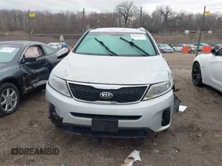 2015 Kia Sorento LX with VIN 5XYKT4A77FG621662, listed as a IAAI auction lot 41883976 with 62,540 mi miles. Bid and sale history available at carsss.com. Image 13.