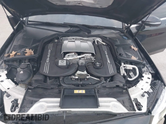 2016 Mercedes-Benz C 63 S AMG z VIN 55SWF8HB7GU163686, wystawiony jako IAAI lot #40884579 z przebiegiem Nie podano mil oraz . Historia ofert i sprzedaży dostępna na DreamBid. Obrazek 10.