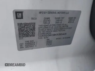 2019 GMC Yukon XL SLT z VIN 1GKS1GKC8KR395425, wystawiony jako IAAI lot #41910104 z przebiegiem 105 760 mil mil oraz . Historia ofert i sprzedaży dostępna na DreamBid. Obrazek 9.