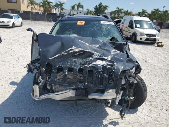 2016 Jeep Cherokee Latitude z VIN 1C4PJMCS4GW182129, wystawiony jako Copart lot #54051535 z przebiegiem 130 252 mil mil oraz Szkoda całkowita • Salvage title. Historia ofert i sprzedaży dostępna na DreamBid. Obrazek 5.