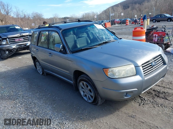 2007 Subaru Forester X w/Premium Pkg with VIN JF1SG65647H701713, listed as a IAAI auction lot 41464333 with 184,305 mi miles. Bid and sale history available at carsss.com. Image 1.