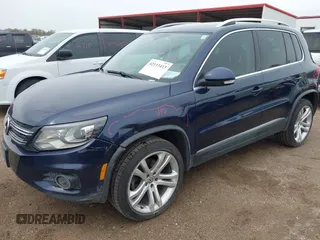 2016 Volkswagen Tiguan S z VIN WVGBV7AX0GW614760, wystawiony jako IAAI lot #42113413 z przebiegiem 91 423 mil mil oraz . Historia ofert i sprzedaży dostępna na DreamBid. Obrazek 2.