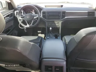 2021 Volkswagen Atlas SE with VIN 1V2JR2CA8MC561267, listed as a Copart auction lot 49946295 with 57,876 mi miles and Salvage title. Bid and sale history available at DreamBid. Image 8.