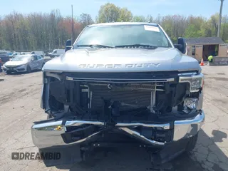2022 Ford F-250 XL with VIN 1FTBF2B66NEG29082, listed as a IAAI auction lot 42167195 with 22,751 mi miles and . Bid and sale history available at DreamBid. Image 12.