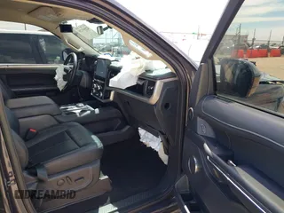 2024 Ford Expedition Max XLT with VIN 1FMJK1H87REA37010, listed as a IAAI auction lot 42169128 with 18,478 mi miles and . Bid and sale history available at DreamBid. Image 5.