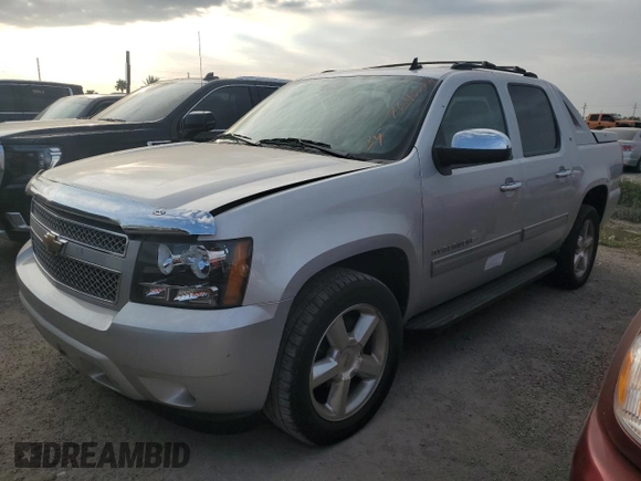 2011 Chevrolet Avalanche LT with VIN 3GNTKFE39BG212639, listed as a Copart auction lot 76450714 with 0 mi miles and Salvage Title. Bid and sale history available at carsss.com. Image 1.