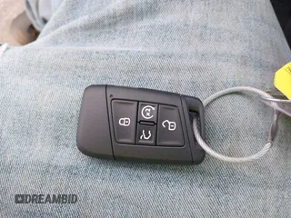 2025 Volkswagen Jetta SE с VIN 3VW7X7BU6SM085202, выставлен на аукционе IAAI как лот 42767432 с пробегом 1 009 миль миль и . История ставок и продаж доступна на DreamBid. Изображение 11.