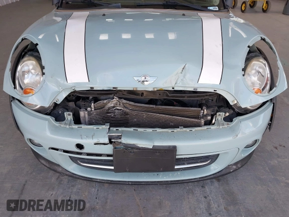 2012 MINI Hardtop with VIN WMWSU3C55CT261047, listed as a IAAI auction lot 42160995 with 123,879 mi miles and . Bid and sale history available at DreamBid. Image 6.