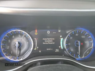 2018 Chrysler Pacifica Limited with VIN 2C4RC1GG0JR259957, listed as a Copart auction lot 66888725 with 131,371 mi miles and Clean title. Bid and sale history available at DreamBid. Image 9.