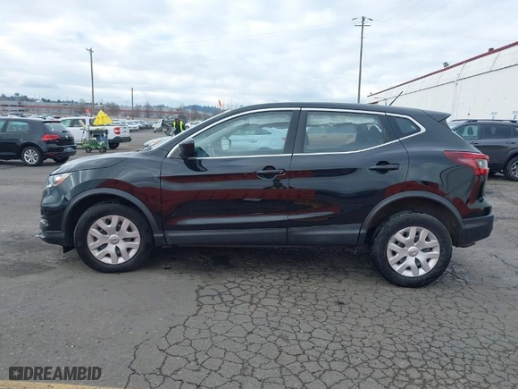 2020 Nissan Rogue Sport S with VIN JN1BJ1CW4LW368651, listed as a IAAI auction lot 41517747 with 64,136 mi miles. Bid and sale history available at carsss.com. Image 14.