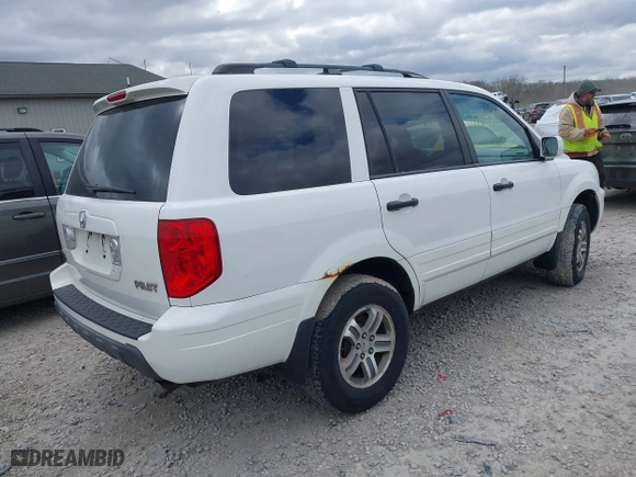 2004 Honda Pilot EX with VIN 2HKYF18604H559427, listed as a IAAI auction lot 42045954 with 361,939 mi miles. Bid and sale history available at carsss.com. Image 4.