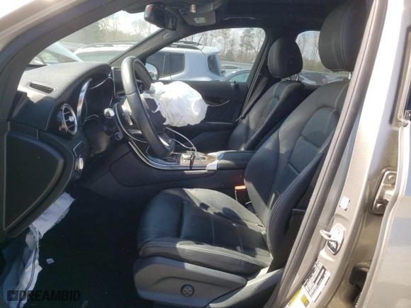 2019 Mercedes-Benz GLC with VIN WDC0G4JB7KV133213, listed as a Copart auction lot 49858235 with 71,832 mi miles and Salvage Title. Bid and sale history available at carsss.com. Image 7.