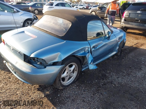 1996 BMW 3 Series Z3 1.9 with VIN 4USCH7324TLB70163, listed as a IAAI auction lot 41754480 with 128,783 mi miles and . Bid and sale history available at carsss.com. Image 4.
