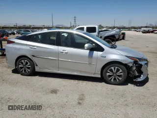 2017 Toyota Prius Plus z VIN JTDKARFP3H3017836, wystawiony jako Copart lot #57613355 z przebiegiem 64 958 mil mil oraz Szkoda całkowita • Salvage title. Historia ofert i sprzedaży dostępna na DreamBid. Obrazek 4.