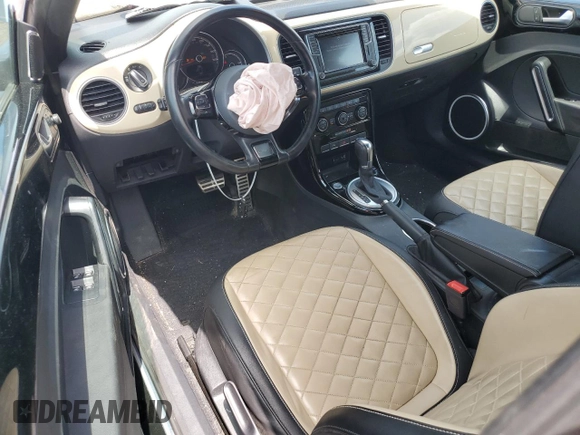 2019 Volkswagen Beetle S с VIN 3VW5DAAT7KM511551, выставлен на аукционе Copart как лот 64180965 с пробегом 65 364 миль миль и Списание • Salvage title. История ставок и продаж доступна на DreamBid. Изображение 8.