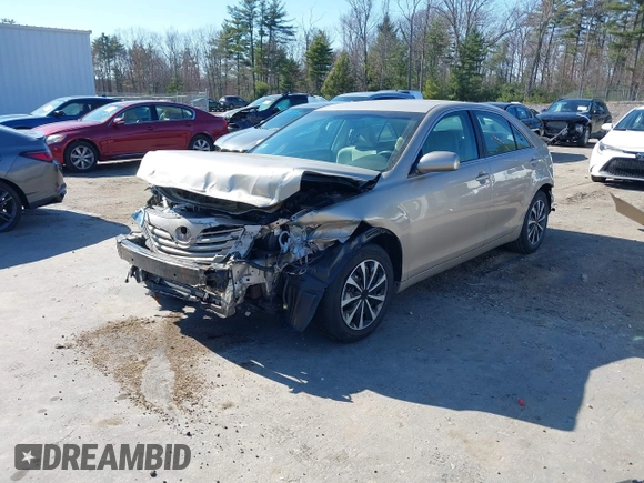 2009 Toyota Camry with VIN 4T4BE46K69R101190, listed as a IAAI auction lot 42054350 with 83,740 mi miles. Bid and sale history available at carsss.com. Image 2.