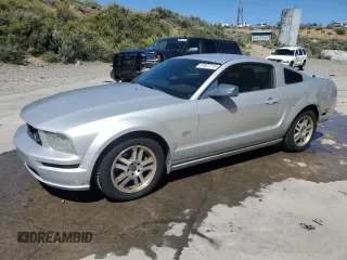2005 Ford Mustang GT Deluxe with VIN 1ZVFT82H255226969, listed as a Copart auction lot 57827215 with 187,878 mi miles and Salvage title. Bid and sale history available at DreamBid. Image 1.
