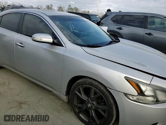 2013 Nissan Maxima SV z VIN 1N4AA5AP4DC809103, wystawiony jako Copart lot #47820485 z przebiegiem 147 493 mil mil oraz Szkoda całkowita • Salvage title. Historia ofert i sprzedaży dostępna na DreamBid. Obrazek 11.
