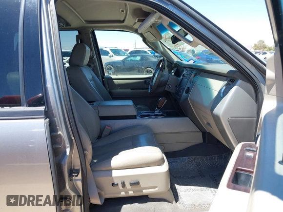 2008 Ford Expedition Max Limited with VIN 1FMFK19528LA27442, listed as a IAAI auction lot 42407374 with 187,600 mi miles and . Bid and sale history available at DreamBid. Image 5.