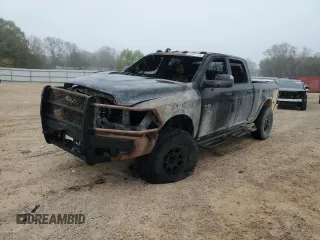 2018 Ram 2500 Tradesman z VIN 3C6UR5CL6JG222900, wystawiony jako Copart lot #48987775 z przebiegiem Nie podano mil oraz Nie do naprawy • Non repairable. Historia ofert i sprzedaży dostępna na DreamBid. Obrazek 1.