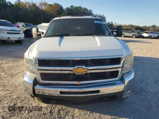 2009 Chevrolet Silverado 3500HD DRW LTZ with VIN 1GCJK936X9F180407, listed as a Copart auction lot 82584064 with 231,445 mi miles and Salvage Title. Bid and sale history available at carsss.com. Image 5.