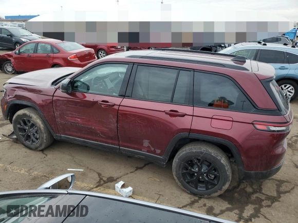 2025 Jeep Grand Cherokee Laredo with VIN 1C4RJHAG3SC274891, listed as a Copart auction lot 86952254 with 1,392 mi miles and Salvage Title. Bid and sale history available at DreamBid. Image 2.