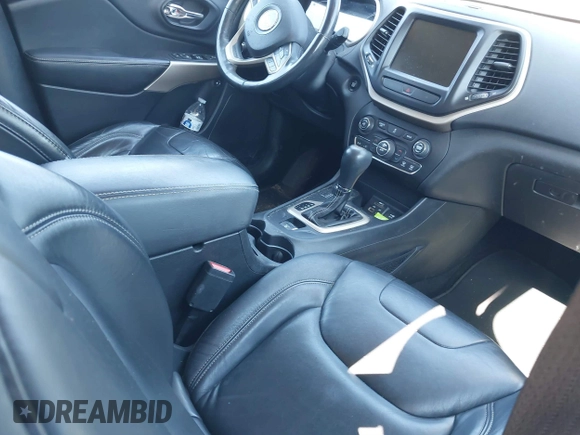 2017 Jeep Cherokee Limited with VIN 1C4PJMDBXHW636173, listed as a IAAI auction lot 41839296 with 92,468 mi miles and . Bid and sale history available at DreamBid. Image 5.