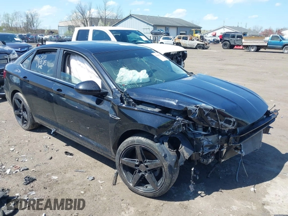 2019 Volkswagen Jetta SEL z VIN 3VWE57BU1KM060382, wystawiony jako IAAI lot #42048630 z przebiegiem 68 089 mil mil oraz . Historia ofert i sprzedaży dostępna na DreamBid. Obrazek 1.