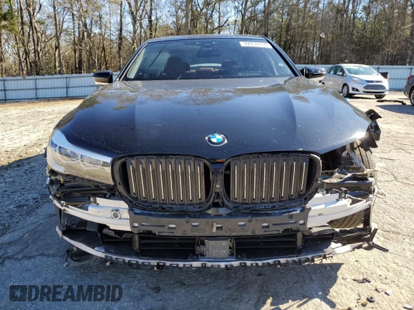 2017 BMW 7 Series 740i xDrive with VIN WBA7E4C5XHGU99338, listed as a Copart auction lot 39952414 with 51,938 mi miles. Bid and sale history available at carsss.com. Image 5.