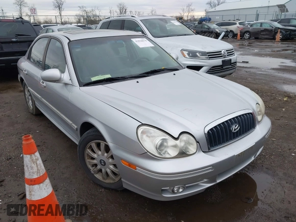 2005 Hyundai Sonata GLS with VIN KMHWF35H15A134005, listed as a IAAI auction lot 41820678 with 142,162 mi miles. Bid and sale history available at carsss.com. Image 1.