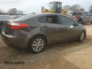 2014 Kia Forte LX with VIN KNAFX4A64E5060340, listed as a Copart auction lot 88545805 with Not Provided miles and Salvage Title. Bid and sale history available at carsss.com. Image 3.