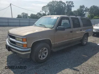 1996 Chevrolet Suburban z VIN 3GNFK16RXTG134506, wystawiony jako Copart lot #66698144 z przebiegiem 227 266 mil mil oraz Szkoda całkowita • Salvage title. Historia ofert i sprzedaży dostępna na DreamBid. Obrazek 1.
