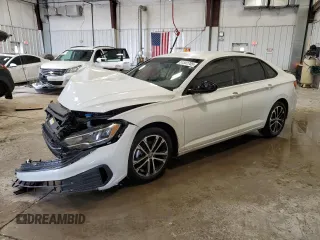 2023 Volkswagen Jetta Sport z VIN 3VWBM7BU3PM043290, wystawiony jako Copart lot #51582705 z przebiegiem 31 322 mil mil oraz Nie do naprawy • Non repairable. Historia ofert i sprzedaży dostępna na DreamBid. Obrazek 1.
