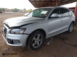 2011 Audi Q5 3.2L Premium Plus with VIN WA1DKAFPXBA063247, listed as a IAAI auction lot 41240885 with 110,412 mi miles. Bid and sale history available at carsss.com. Image 2.