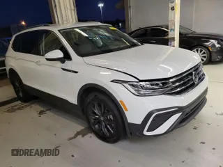 2024 Volkswagen Tiguan SE с VIN 3VV3B7AX8RM082650, выставлен на аукционе IAAI как лот 42853001 с пробегом 19 677 миль миль и . История ставок и продаж доступна на DreamBid. Изображение 5.