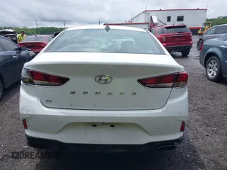 2018 Hyundai Sonata SE z VIN 5NPE24AF7JH644044, wystawiony jako IAAI lot #42274958 z przebiegiem Nie podano mil oraz . Historia ofert i sprzedaży dostępna na DreamBid. Obrazek 17.