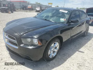 2013 Dodge Charger SE z VIN 2C3CDXBG7DH622086, wystawiony jako Copart lot #55829685 z przebiegiem 169 860 mil mil oraz Szkoda całkowita • Salvage title. Historia ofert i sprzedaży dostępna na DreamBid. Obrazek 1.