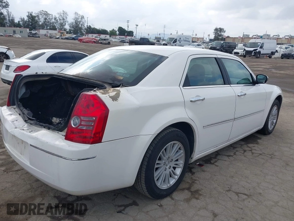 2010 Chrysler 300 Touring with VIN 2C3CA5CV3AH159188, listed as a IAAI auction lot 42116474 with Not Provided miles. Bid and sale history available at carsss.com. Image 4.