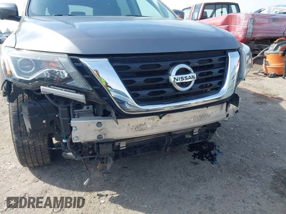 2019 Nissan Pathfinder S z VIN 5N1DR2MN5KC642848, wystawiony jako IAAI lot #41796336 z przebiegiem 69 783 mil mil oraz . Historia ofert i sprzedaży dostępna na DreamBid. Obrazek 6.
