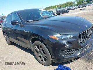 2019 Maserati Levante z VIN ZN661XUA8KX320520, wystawiony jako IAAI lot #42275896 z przebiegiem 48 215 mil mil oraz . Historia ofert i sprzedaży dostępna na DreamBid. Obrazek 1.