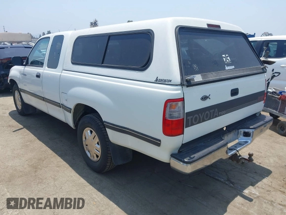 1995 Toyota T100 SR5 z VIN JT4VD12F8S0013406, wystawiony jako IAAI lot #42465291 z przebiegiem 205 683 mil mil oraz . Historia ofert i sprzedaży dostępna na DreamBid. Obrazek 3.