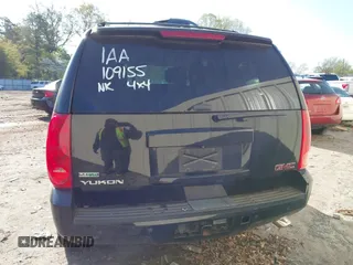 2011 GMC Yukon SLT with VIN 1GKS2CE02BR109155, listed as a IAAI auction lot 41925194 with 238,479 mi miles. Bid and sale history available at carsss.com. Image 15.