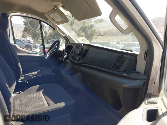 2020 Ford Transit Cargo с VIN 1FTBR1Y86LKB13801, выставлен на аукционе IAAI как лот 42218592 с пробегом 49 415 миль миль и . История ставок и продаж доступна на DreamBid. Изображение 5.