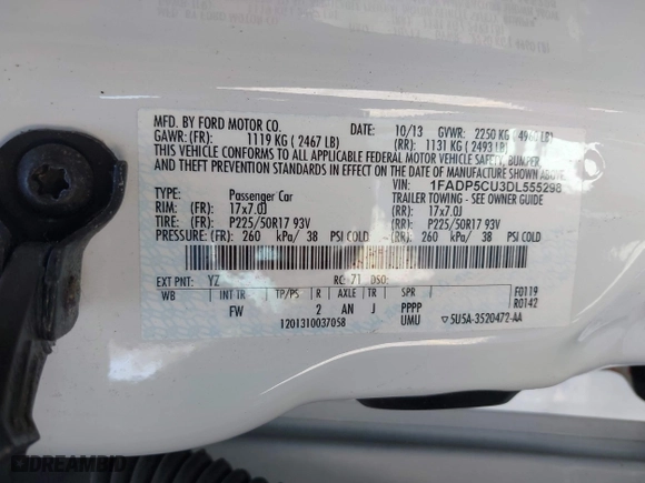 2013 Ford C-Max Energi SEL with VIN 1FADP5CU3DL555298, listed as a IAAI auction lot 41980253 with 191,811 mi miles. Bid and sale history available at carsss.com. Image 9.