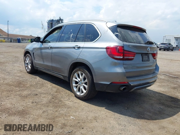 2014 BMW X5 xDrive35i z VIN 5UXKR0C5XE0K43570, wystawiony jako IAAI lot #42211578 z przebiegiem 260 817 mil mil oraz . Historia ofert i sprzedaży dostępna na DreamBid. Obrazek 3.