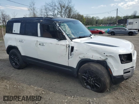2023 Land Rover Defender S z VIN SALEJ7EX2P2158154, wystawiony jako Copart lot #54381855 z przebiegiem 13 045 mil mil oraz Szkoda całkowita • Salvage title. Historia ofert i sprzedaży dostępna na DreamBid. Obrazek 4.