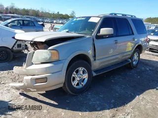 2005 Ford Expedition Limited with VIN 1FMFU19565LA63012, listed as a IAAI auction lot 41370679 with 235,080 mi miles. Bid and sale history available at carsss.com. Image 18.