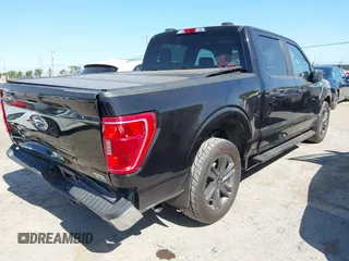 2023 Ford F-150 XL z VIN 1FTEW1C80PKD24124, wystawiony jako IAAI lot #42356966 z przebiegiem 52 104 mil mil oraz . Historia ofert i sprzedaży dostępna na DreamBid. Obrazek 4.